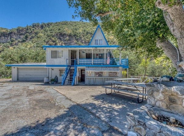 45470 Carmel Valley RD, GREENFIELD, CA 93927
