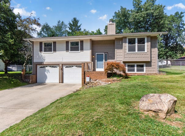 2528 Tricia Drive, Jackson, MI 49201