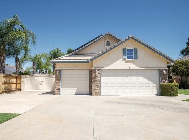 2717 San Gabriel Avenue, Clovis, CA 93611