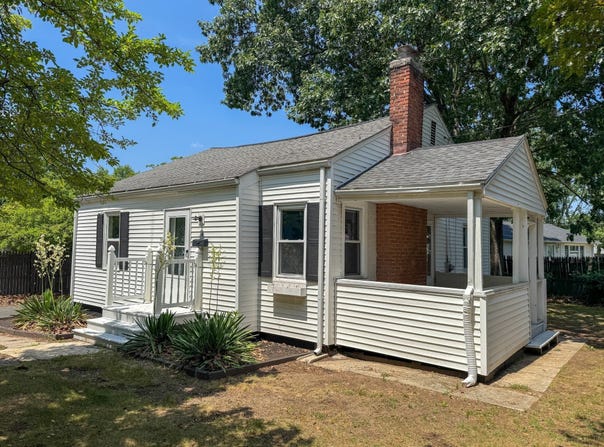 4 Wolfe St, Springfield, MA 01020