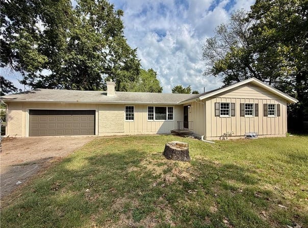 407 E Elm Street, Drexel, MO 64742
