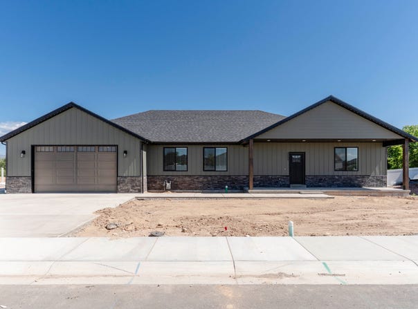 2203 E 1800 S, Naples, UT 84078