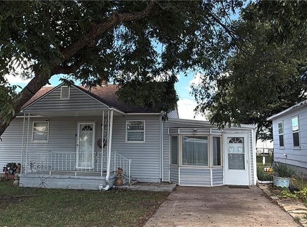 1914 W 5th Street, Coffeyville, KS 67337