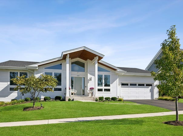 498 Cora Lane, St. Charles, IL 60174