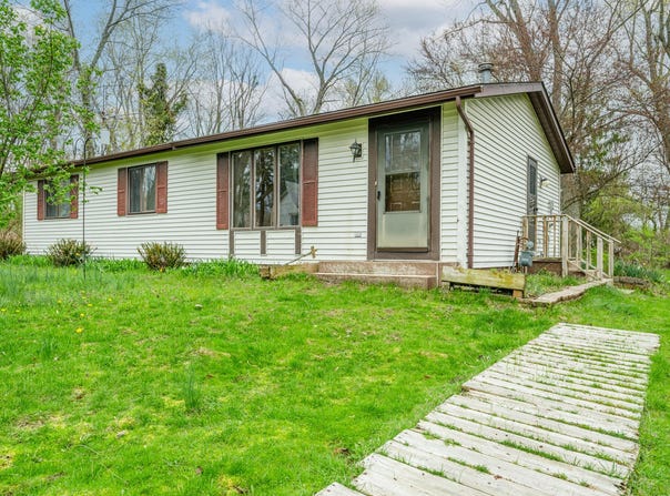 12843 S Wolcott Avenue, Sawyer, MI 49125
