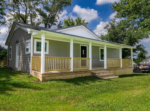 1107 Main St, Maysville, MO 64469