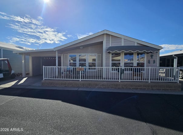 650 N Hawes Road, Mesa, AZ 85207
