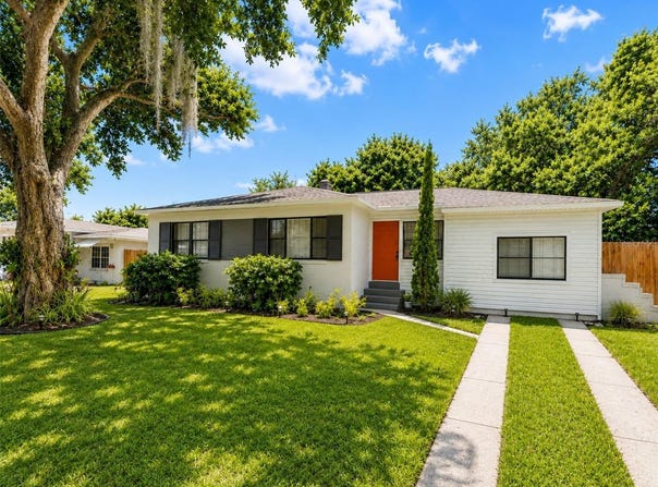 1330 MONTEREY Drive, EUSTIS, FL 32726