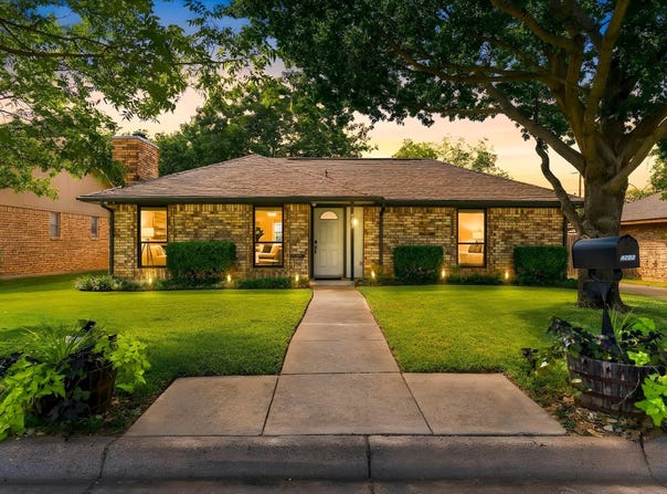 4202 Windhurst Drive, Arlington, TX 76015