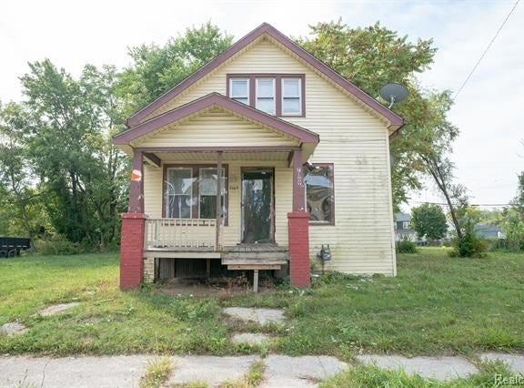 7169 Holmes Street, Detroit, MI 48210