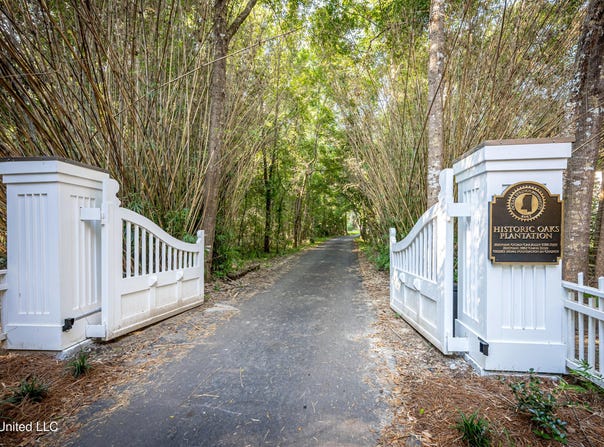 Pointe Aux Chenes lot: 2, Ocean Springs, MS 39564