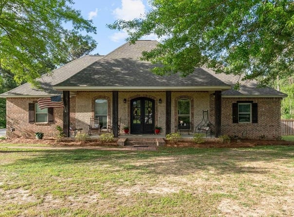 131 Violet Dr., Laurel, MS 39443