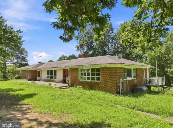 5491 JOHNSON Lane, REVA, VA 22735