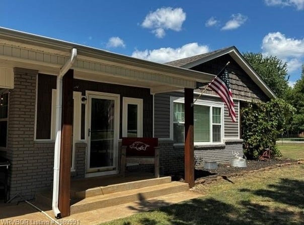 404 Nixon RD, Lavaca, AR 72941