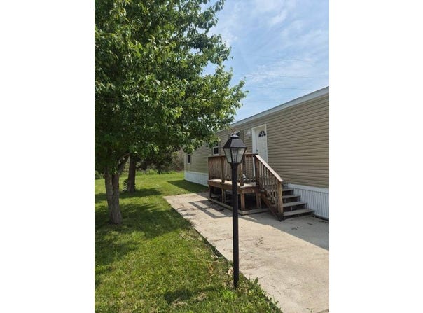 114 E Sassafras Dr, Morton, IL 61550