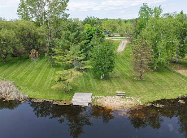4622 Surrey Lane, Gladwin, MI 48624
