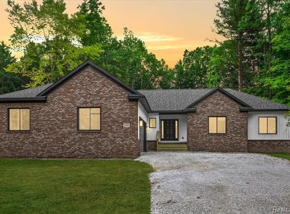 3133 Farmbrook Lane, Metamora Twp, MI 48455