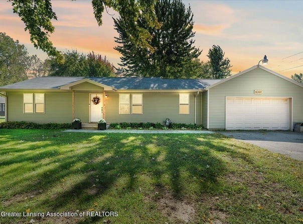 8060 E Newburg Road, Durand, MI 48429