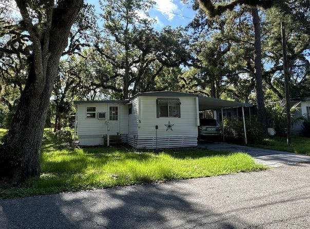 9901 SE HWY 314, Silver Springs, FL 34488