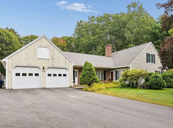 15 Dionne Circle, Brunswick, ME 04011