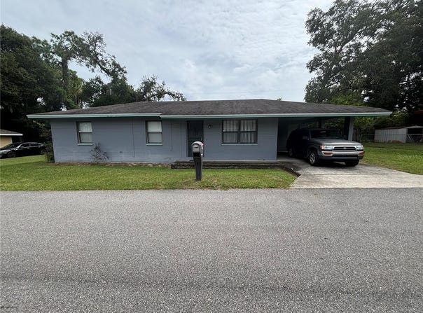 1615 BLOSSOM Circle E, LAKELAND, FL 33805