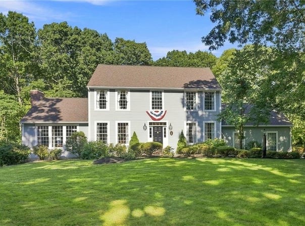 16 Brett Drive, Scituate, RI 02825
