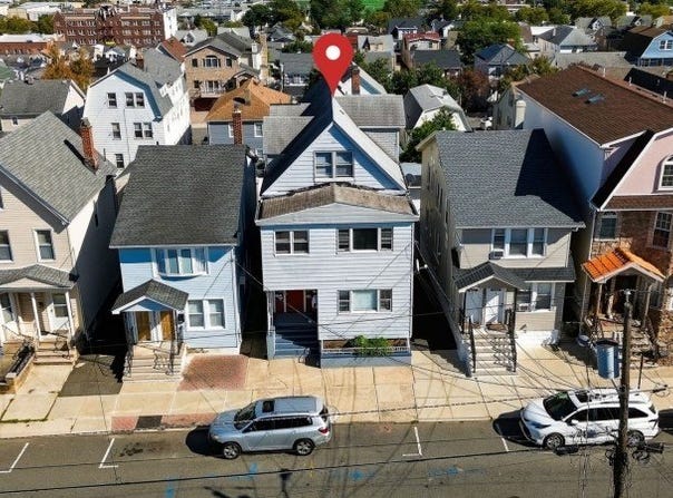 288 Devon St, Kearny Town, NJ 07032-2504
