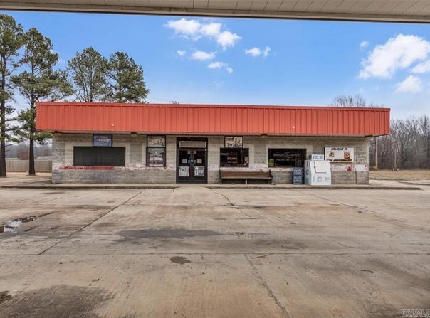 11002 Highway 135 N, Lafe, AR 72436