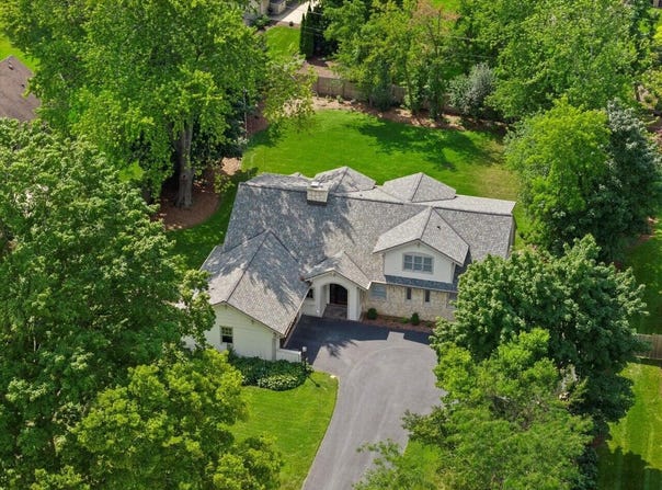 7857 N Lake Dr, Fox Point, WI 53217