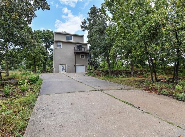 304 E 164th Terrace, Belton, MO 64012