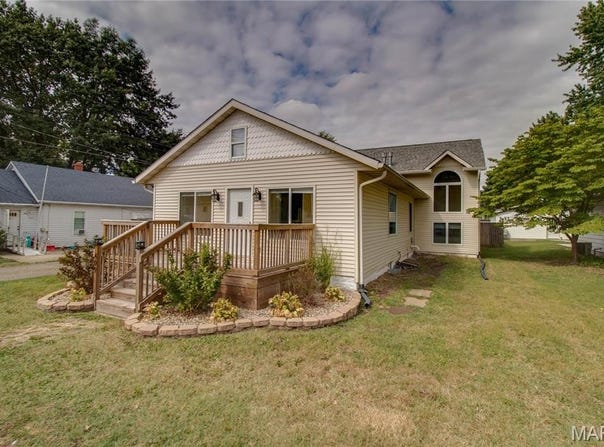 409 E Teak Street, Thayer, IL 62689