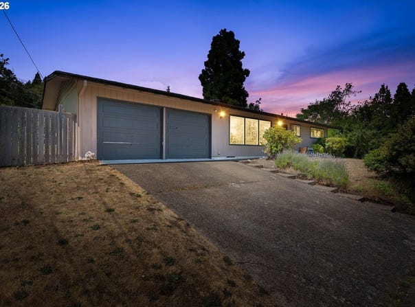 4080 OAK St, Eugene, OR 97405