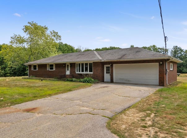 190 Dyer Road, Lewiston, ME 04240