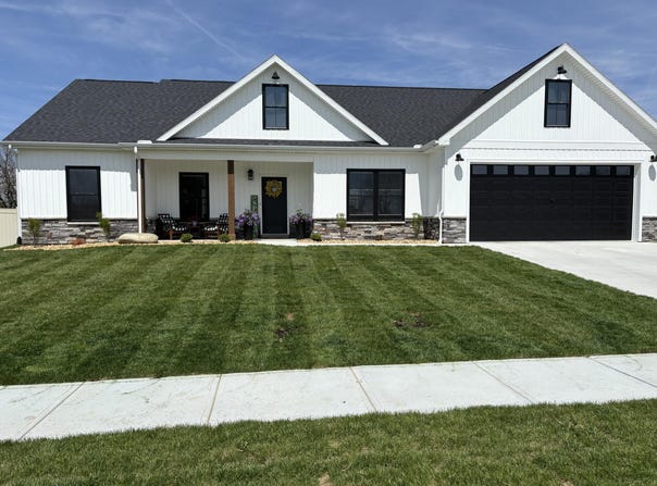 3408 Ottawa Circle, Piqua, OH 45356