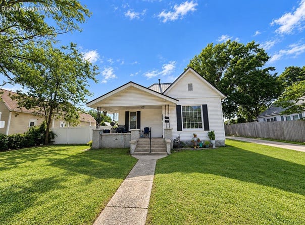 608 N Central Avenue, Monett, MO 65708