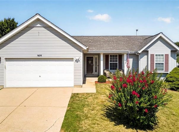 1659 Irish Sea, High Ridge, MO 63049