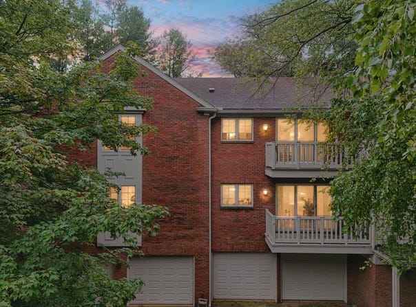 921B Cheshire Drive, Champaign, IL 61821