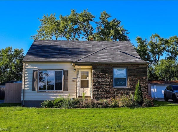 20657 Bowling Green Road, Maple Heights, OH 44137