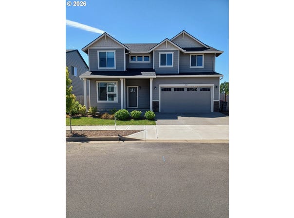 745 E WILSON St, Carlton, OR 97111