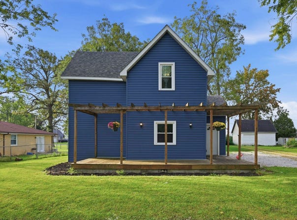 405 E Walnut Street, Summitville, IN 46070