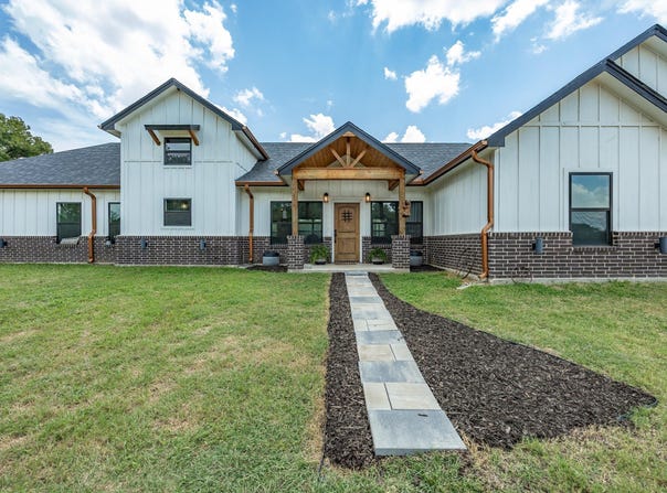 403 Polk Road, Bowie, TX 76230