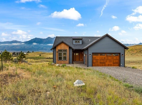 10 Sapphire Lane, Emigrant, MT 59027