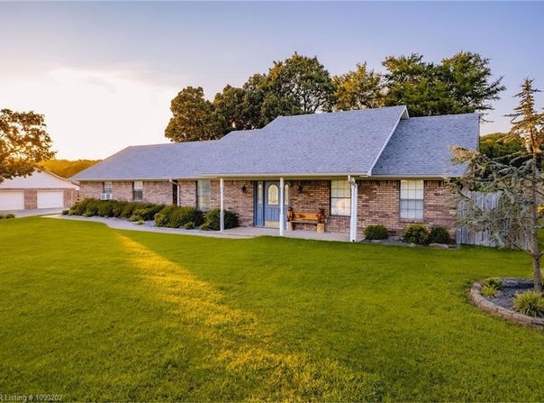 466710 E 1070 RD, Sallisaw, OK 74955