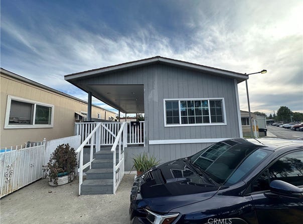 6656 Rosecrans Ave., Paramount, CA 90723