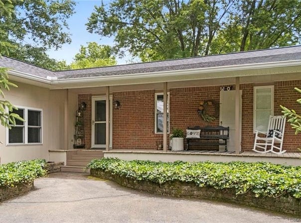 195 Autumnwood Lane, Madison, IN 47250