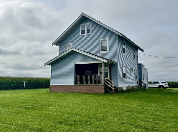 3040 190th St, Duncombe, IA 50532