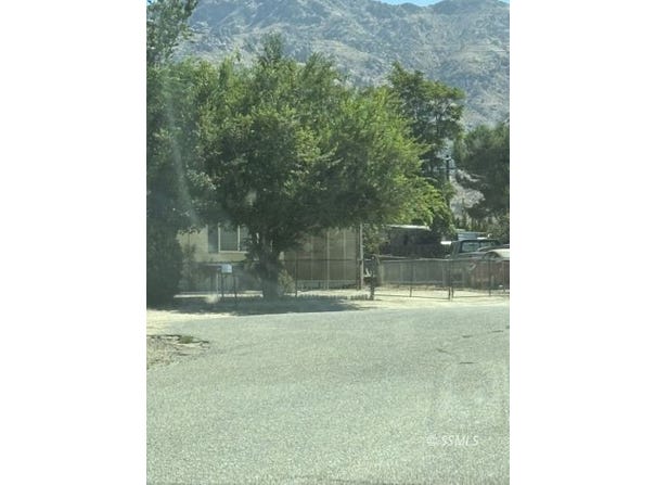 1813 Thompson Ct, Lake Isabella, CA 93240