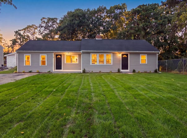 43 Quaker Road, Hyannis, MA 02601