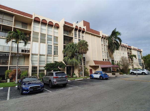 2101 Atlantic Shores Blvd, Hallandale Beach, FL 33009