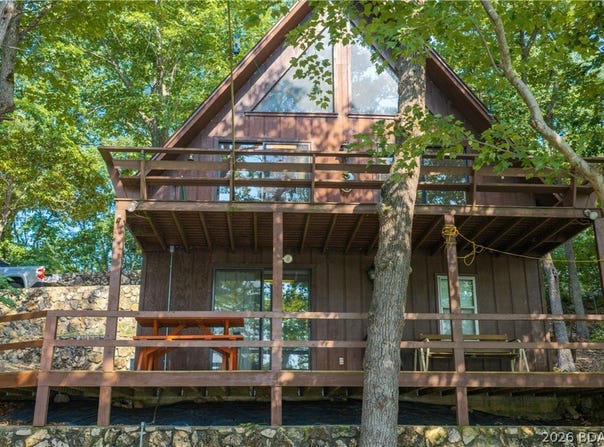 32031 Aurora Road, Stover, MO 65078